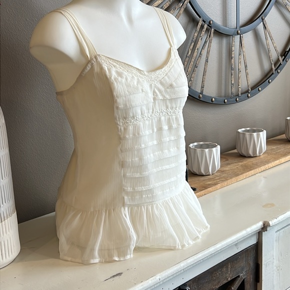 American Eagle Cream Top Size Large - Picture 2 of 9